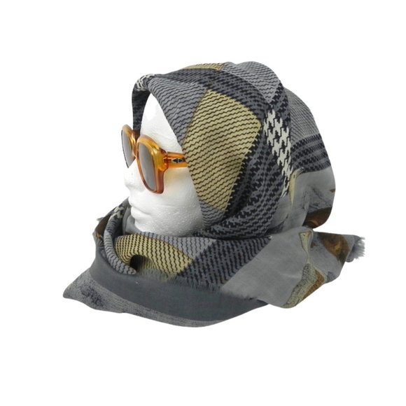 Duck Motif Silk Scarf or Shawl - Picture 6 of 7